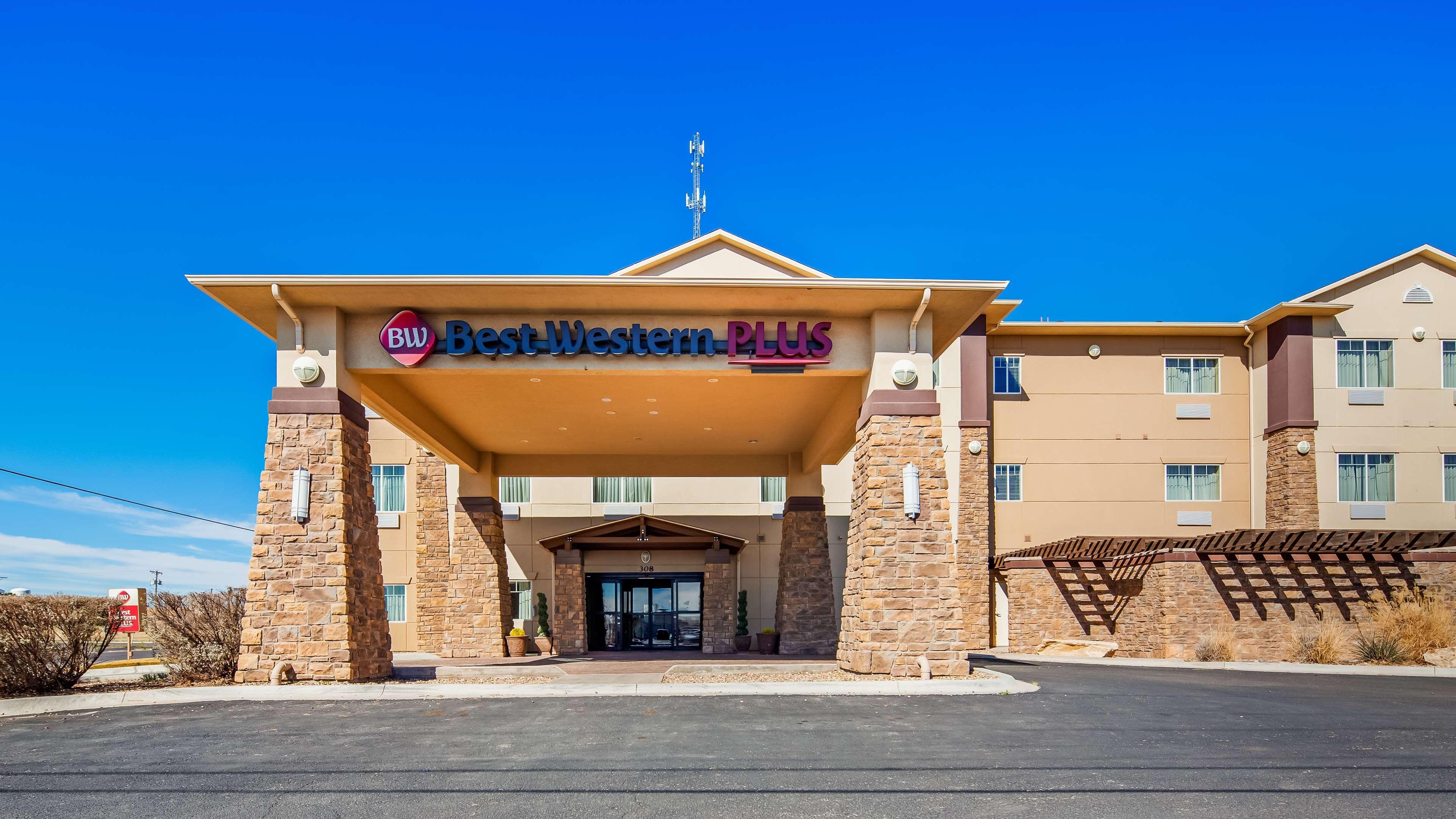 Best Western Plus Seminole Hotel & Suites Exterior photo